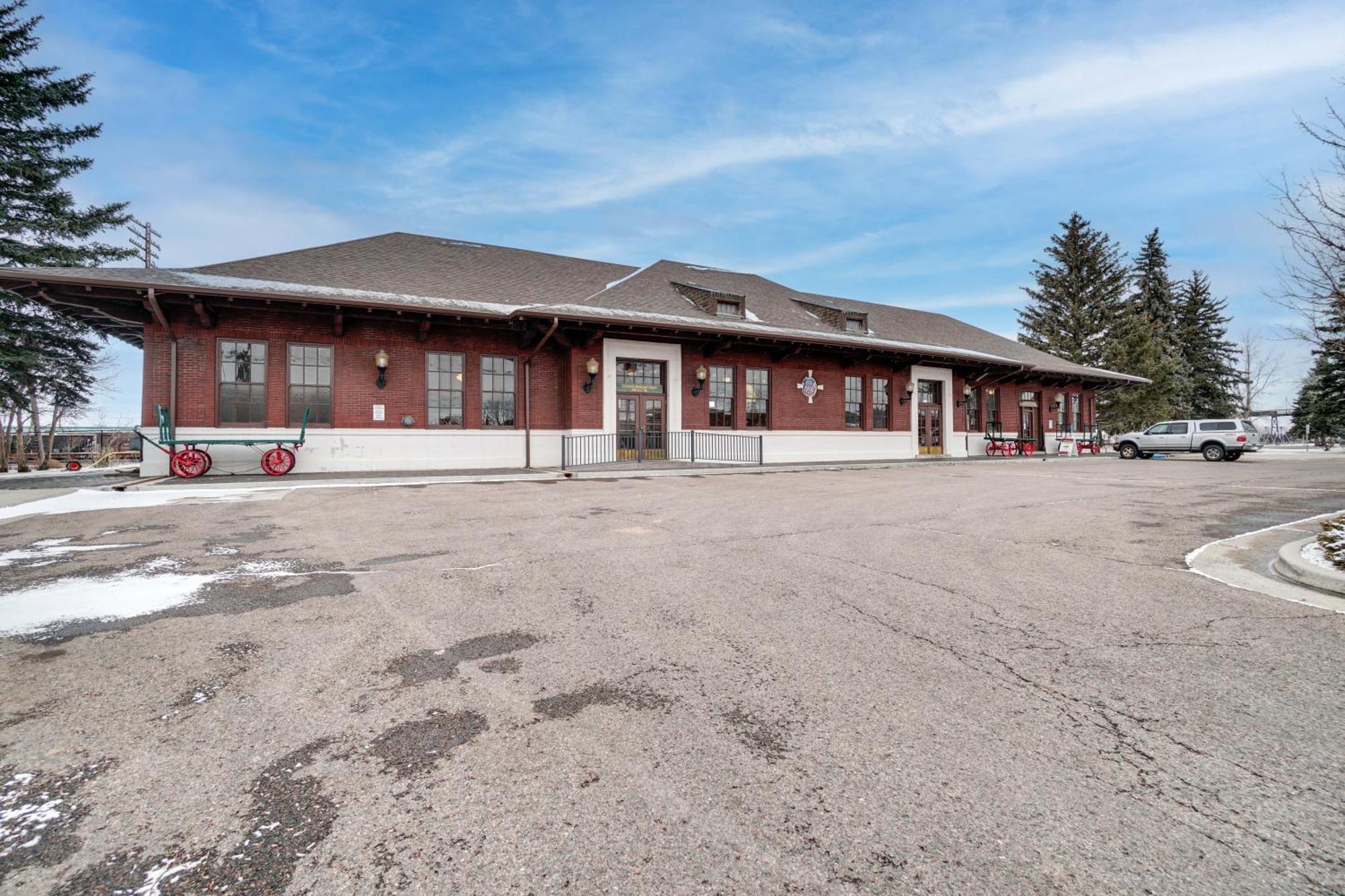 Vintage Downtown Laramie Apartment With Deck! Exterior photo